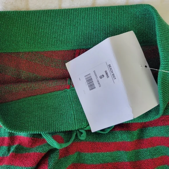 BEACH RIOT // red green stripe relaxed fit elastic drawstring balboa knit shorts - Picture 3 of 10